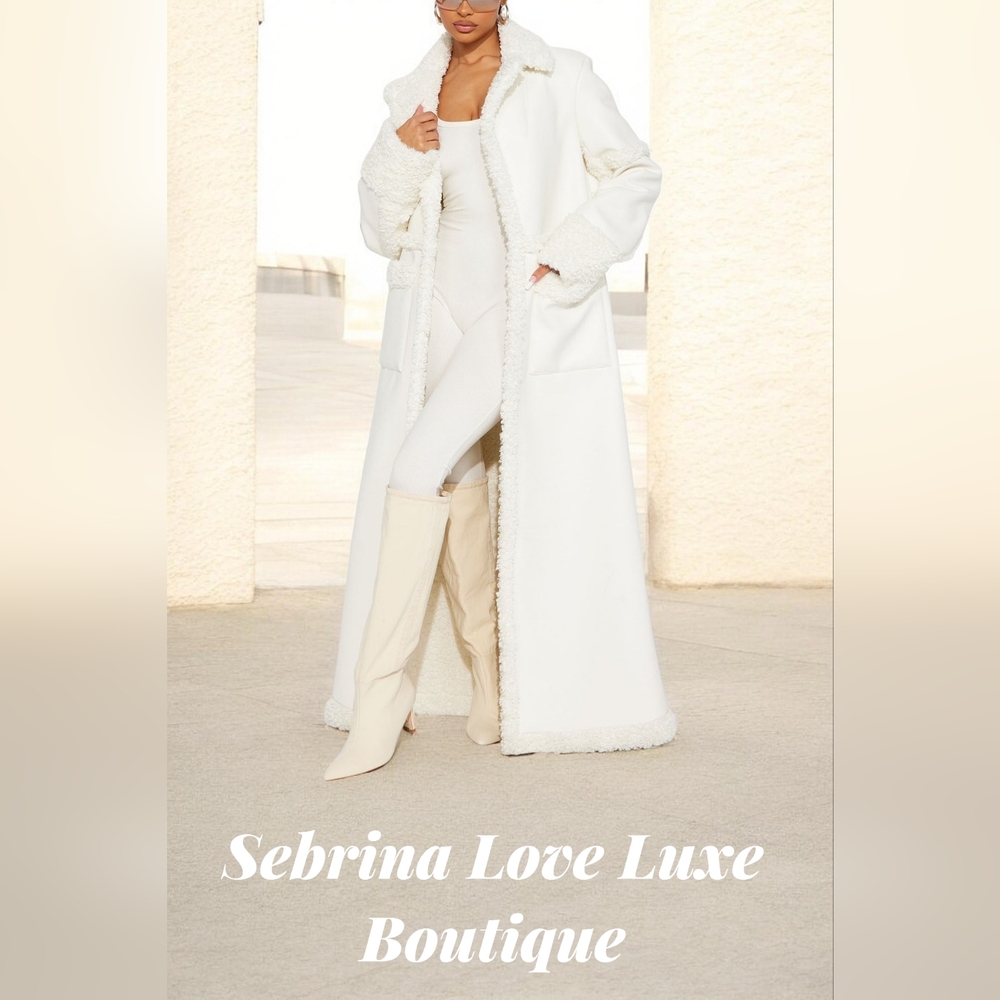 Luxe Ivory White Faux Leather Faux Shearling Trim/Lined Women's Maxi Coat